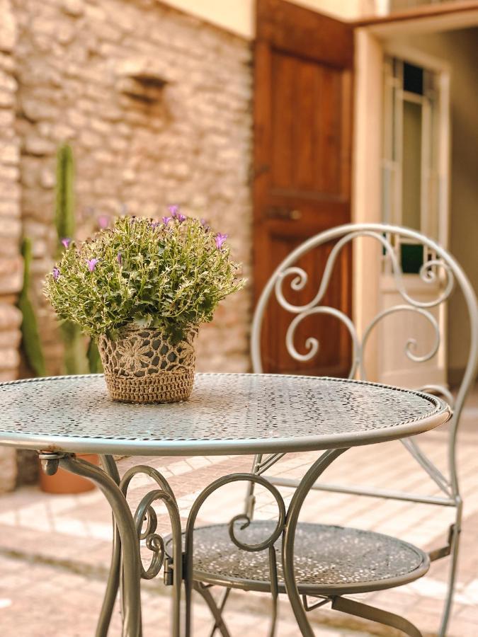 Dimora Deco Bed & Breakfast ลูโก ภายนอก รูปภาพ